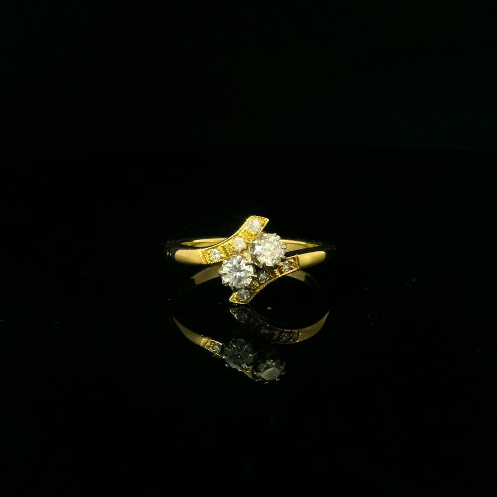yellow gold ring for women. diamond ring for women