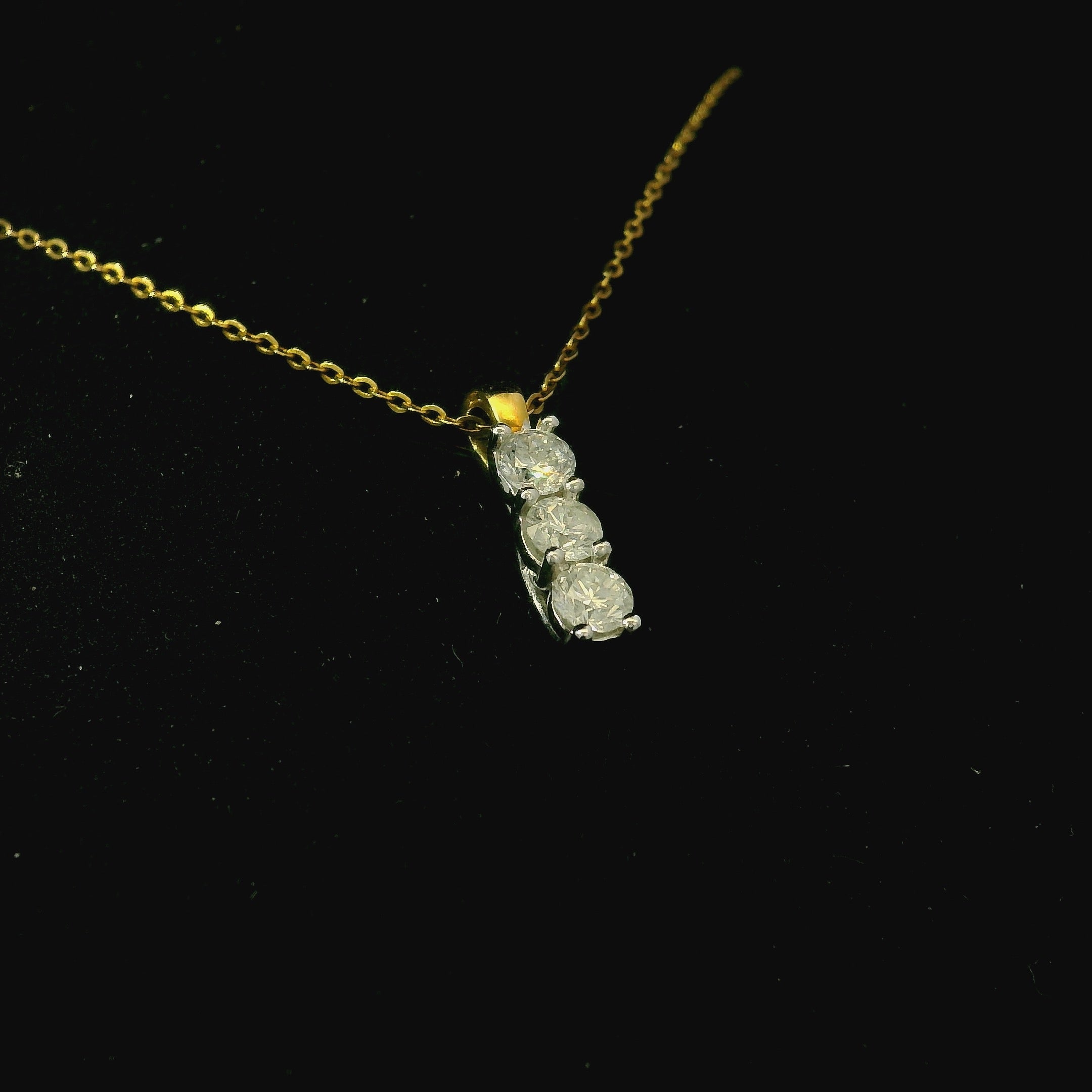 drop pendant diamond gold necklace. yellow gold diamond necklace