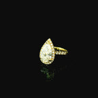 white gold ring. yellow gold ring for women. yellow gold jewellery. jewellery for women in kent. kent jewellers. lab grown diamonds in kent
