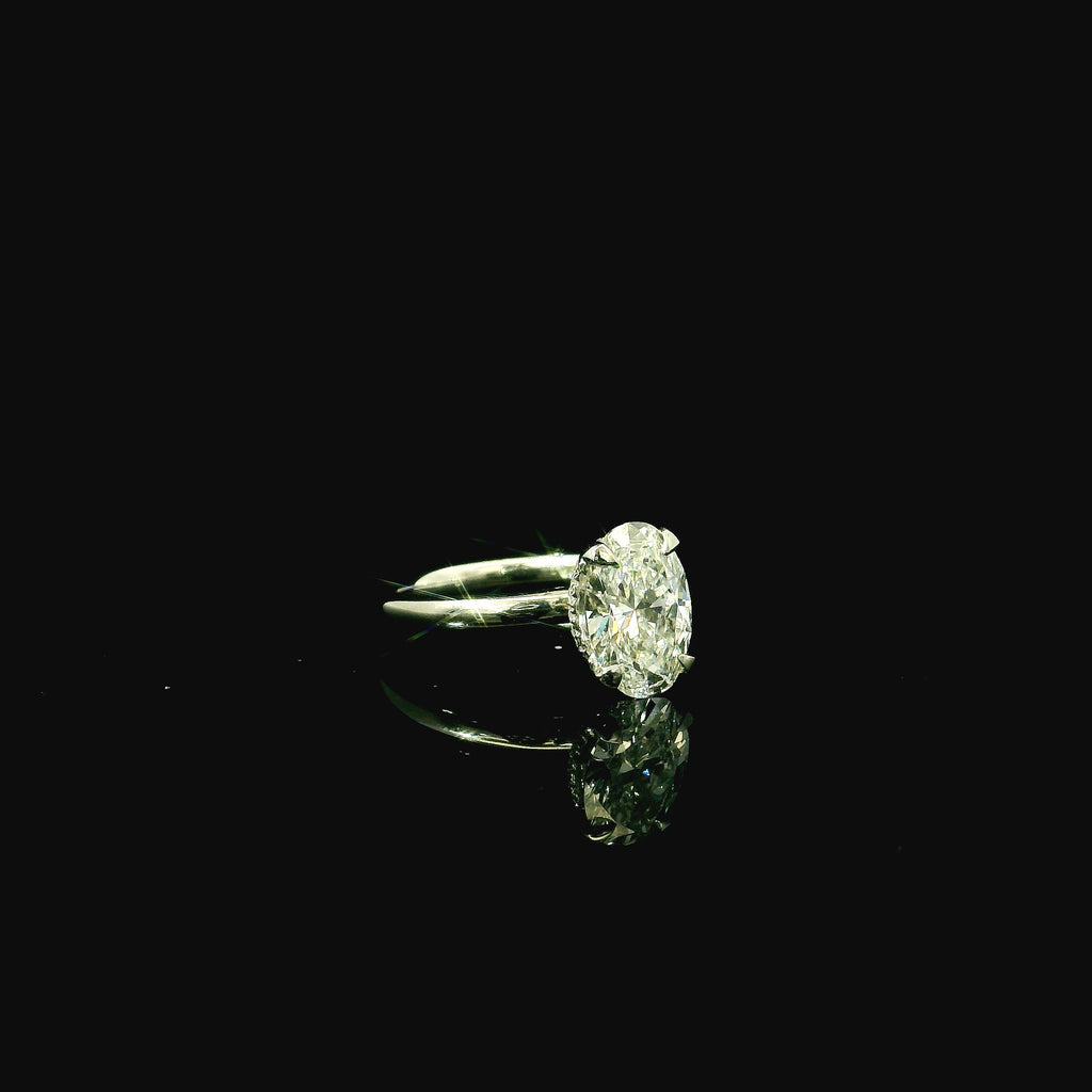 platinum ring with diamond. solitaire diamond ring. diamond ring for women. lab grown diamonds for women. lab grown diamond ring.
