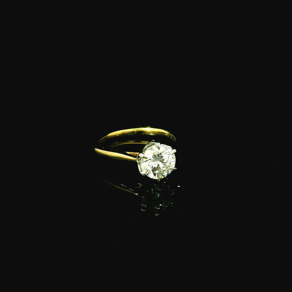gold solitaire diamond ring for engagements. engagement diamond ring. lab grown diamond ring