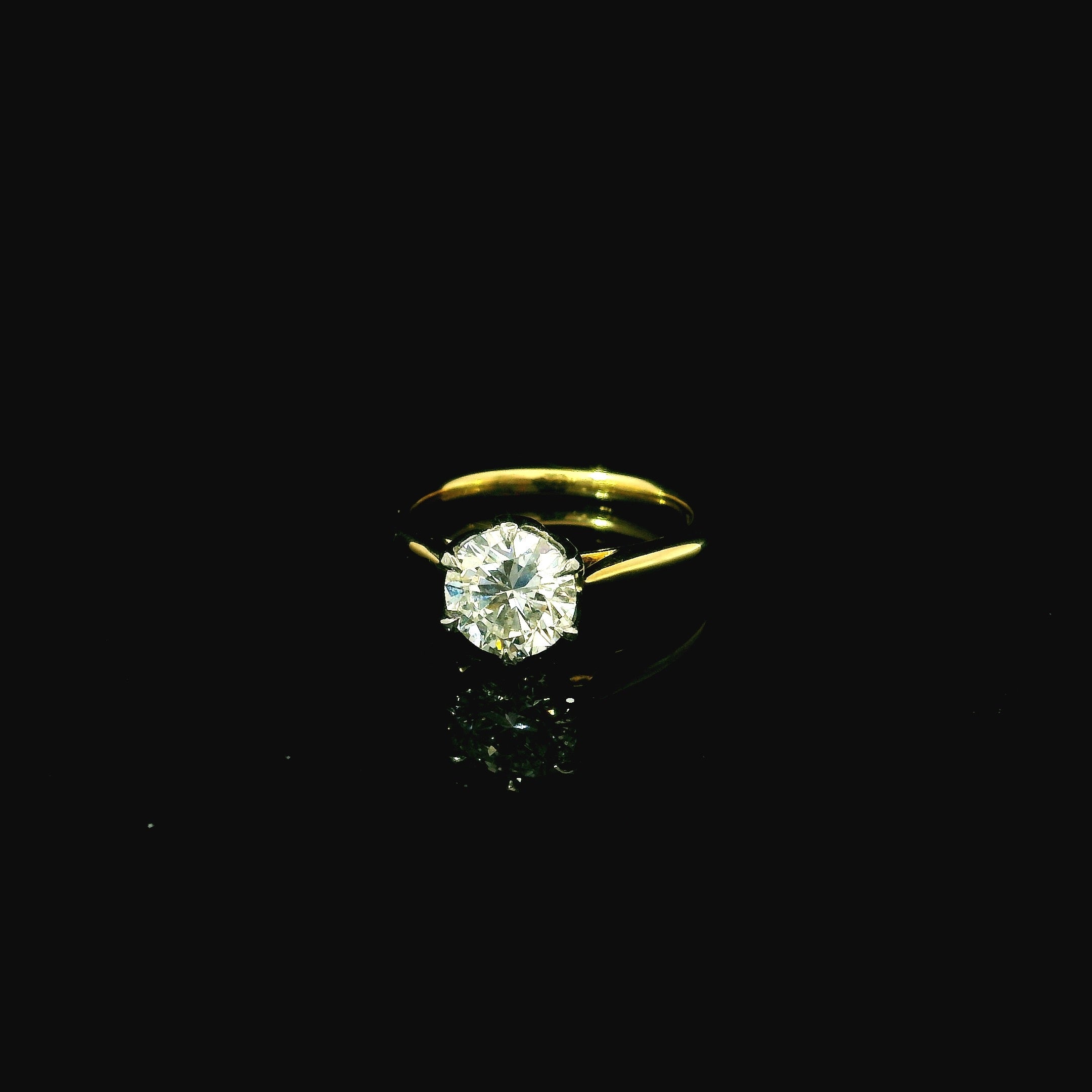 gold ring for women with diamonds. diamond gold ring. solitaire diamond ring for women