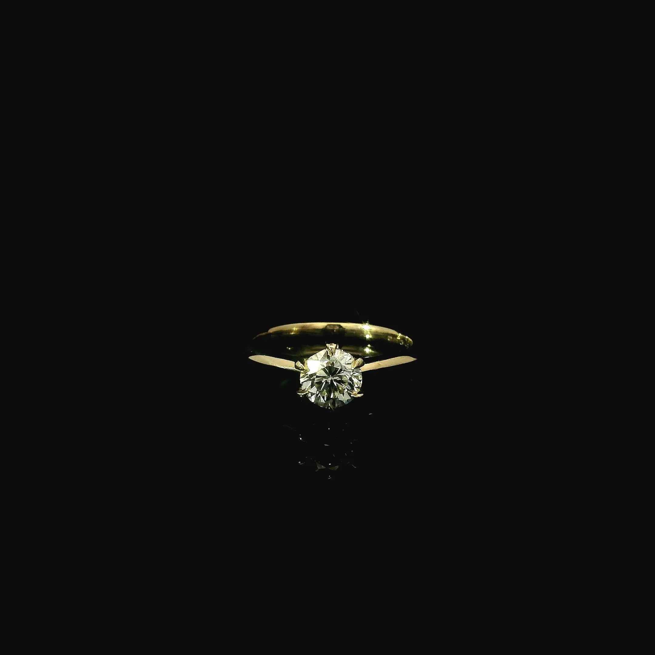18ct Yellow Gold Solitare Diamond Ring –  6 Claw Setting - Andrew Smith Jewellers
