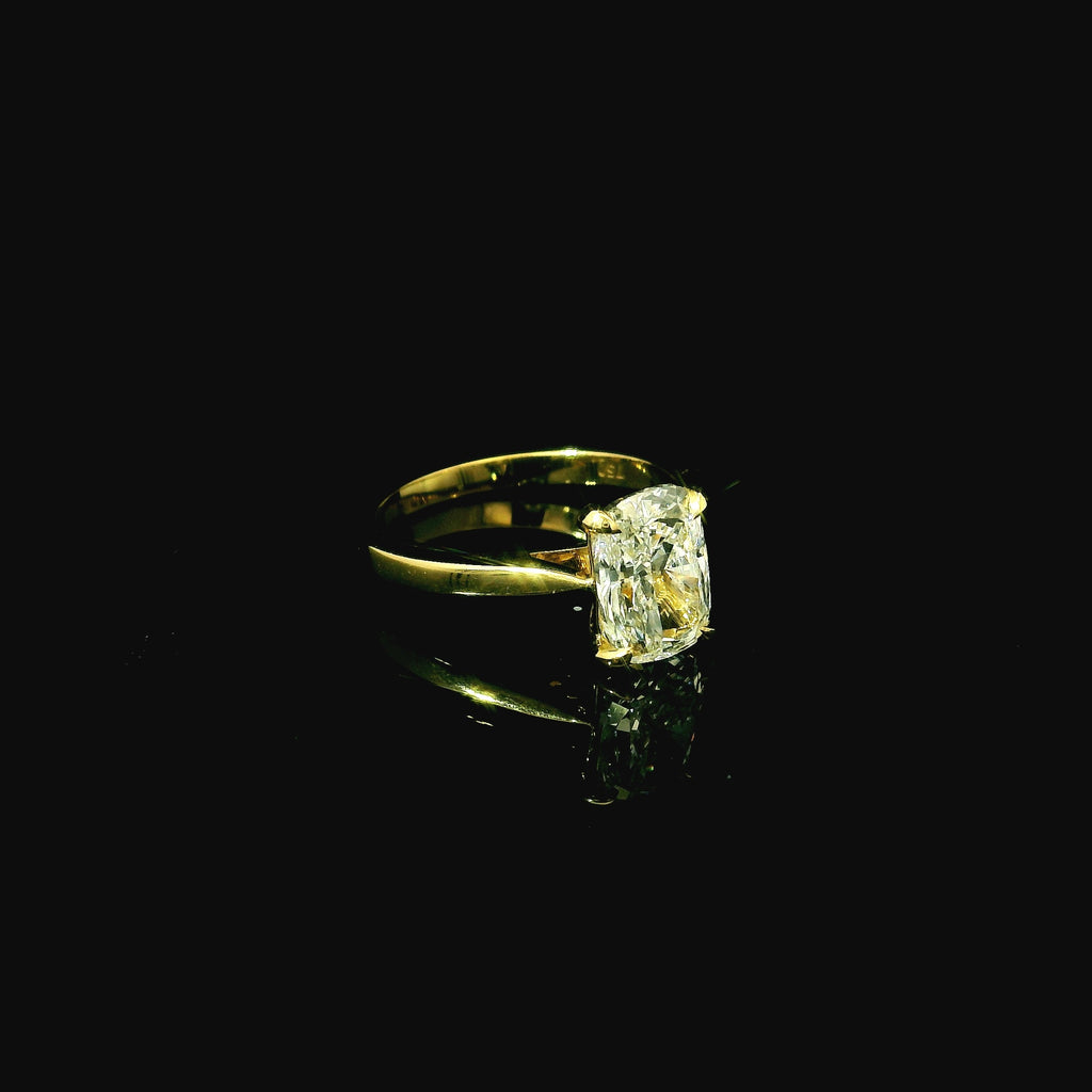 engagement rings for women. lab grown diamonds. yellow gold engagement ring