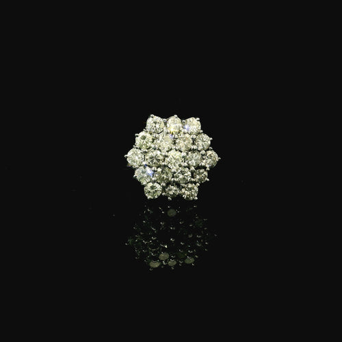 white gold diamond ring - brillaint cut diamonds daisy shape. ring for women