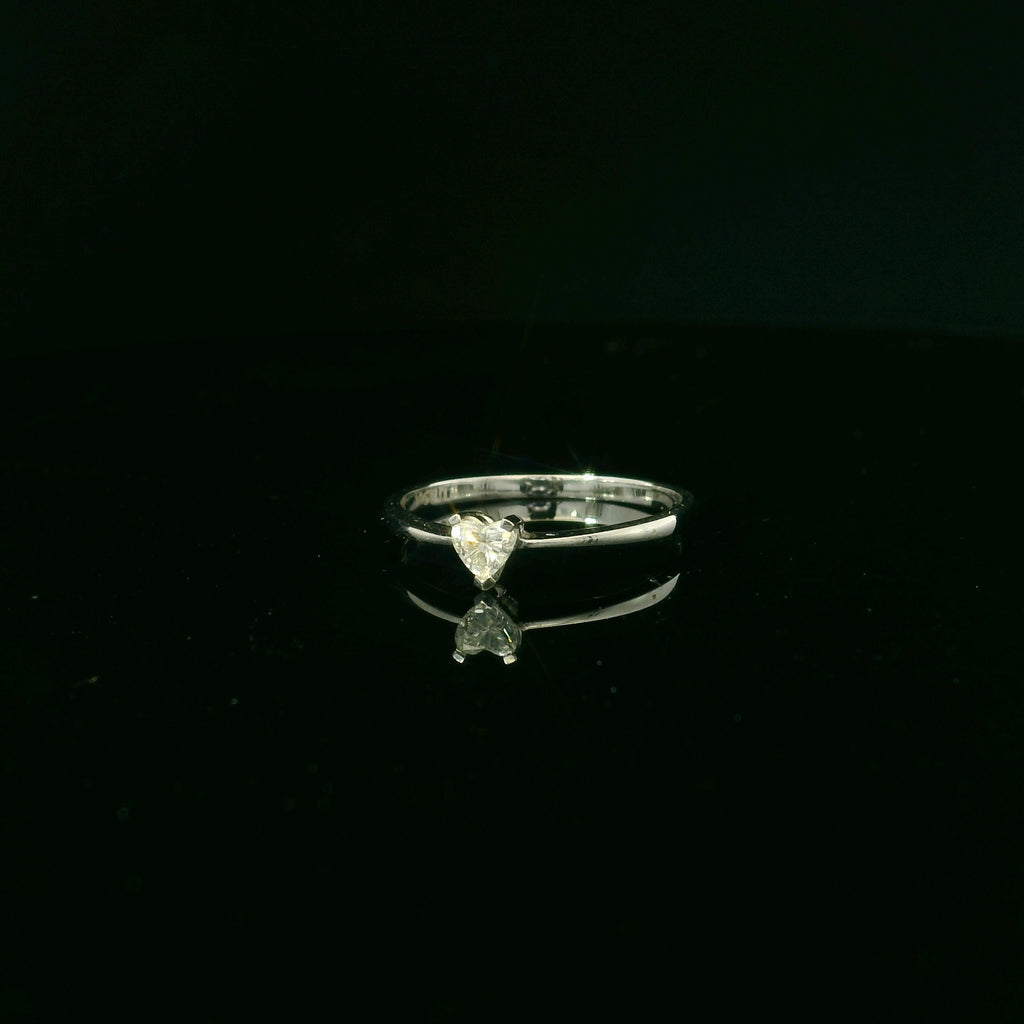 18ct White Gold Heart Diamond Ring