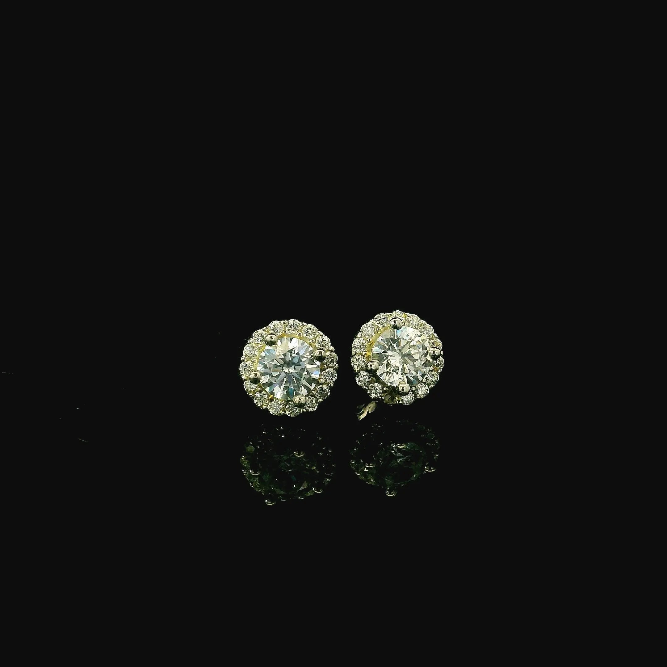 Silver Stud Earrings With Cubic Zirconia Andrew Smith Jewellers
