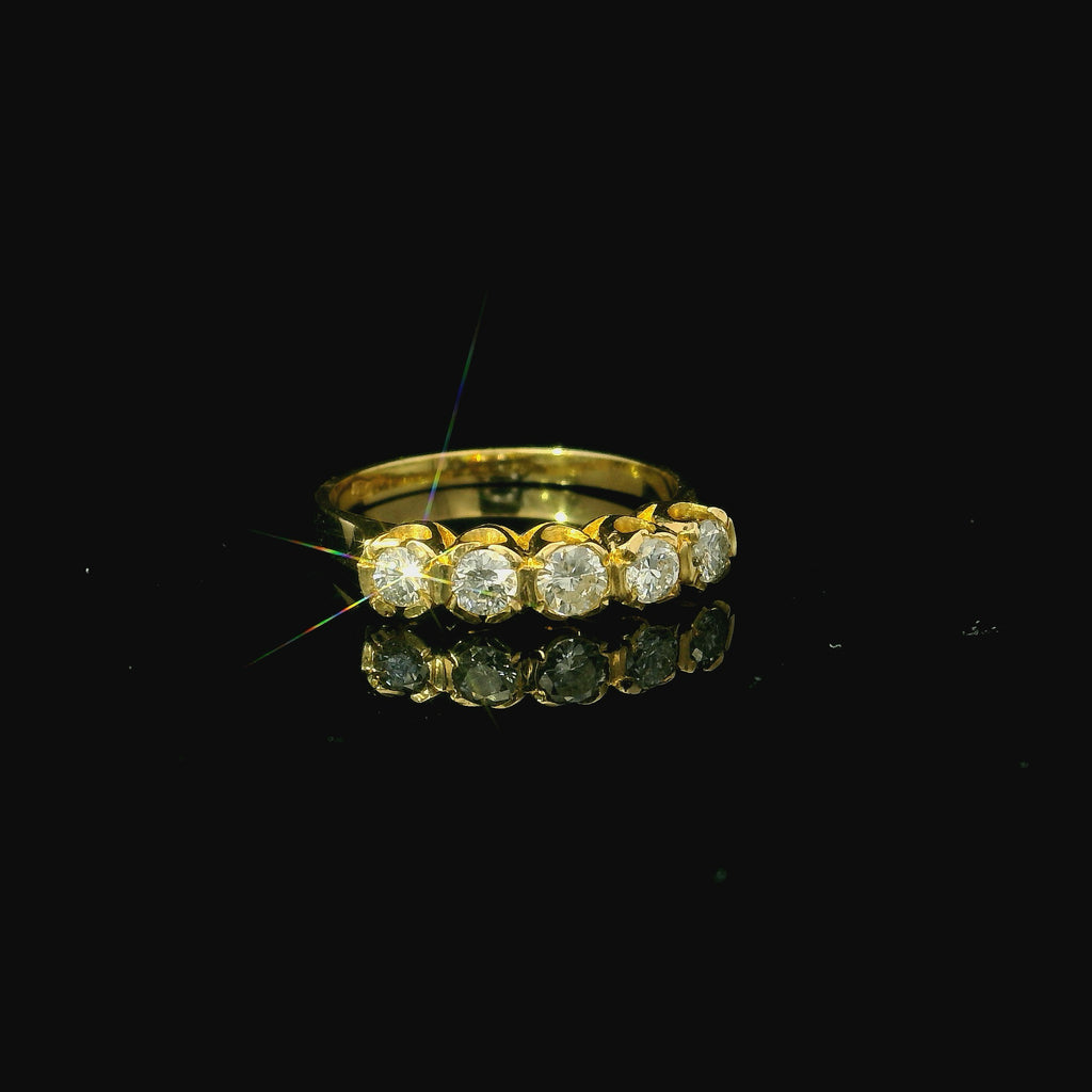 yellow gold diamond ring. second hand antique. vintage ring for women
