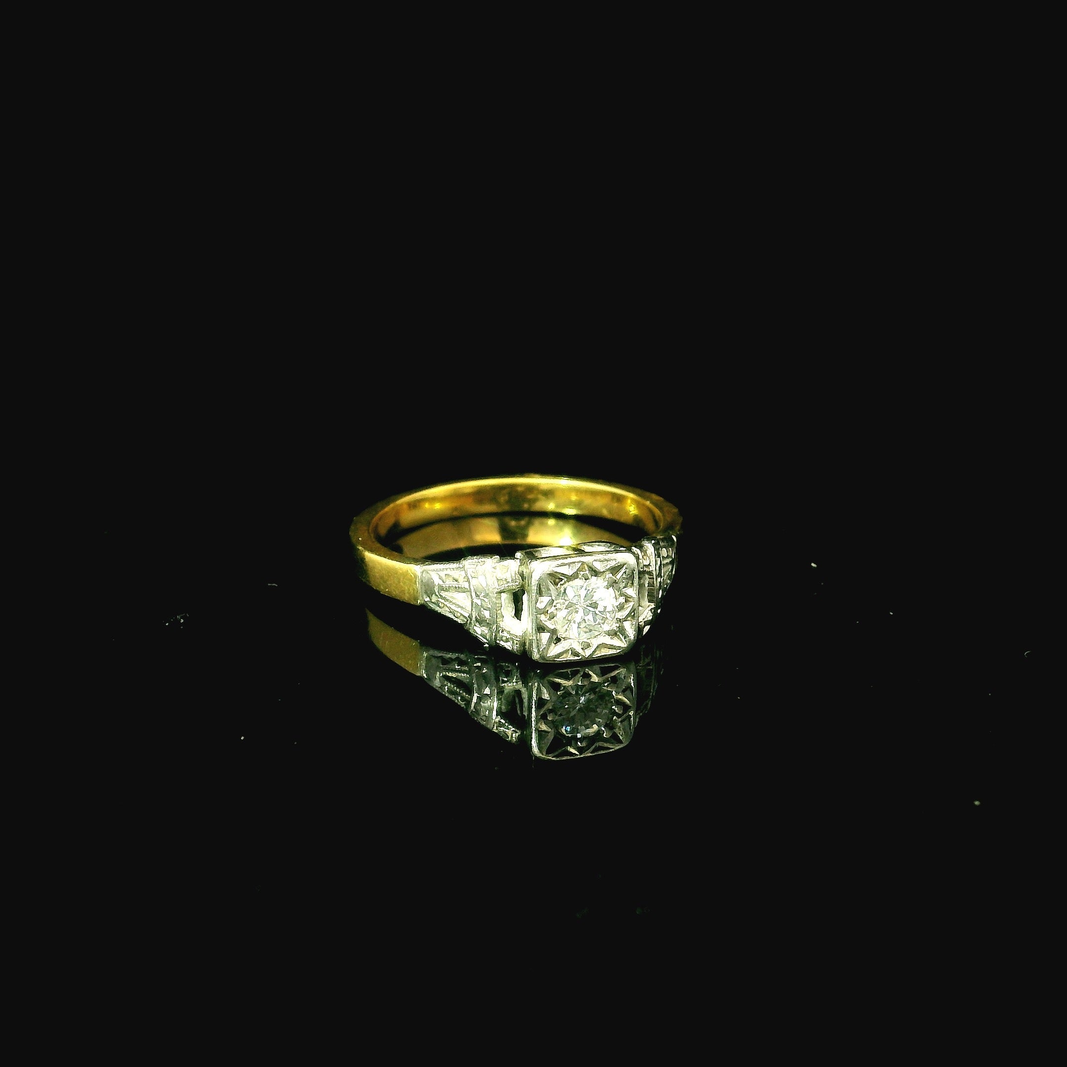 gold antique ring with diamonds