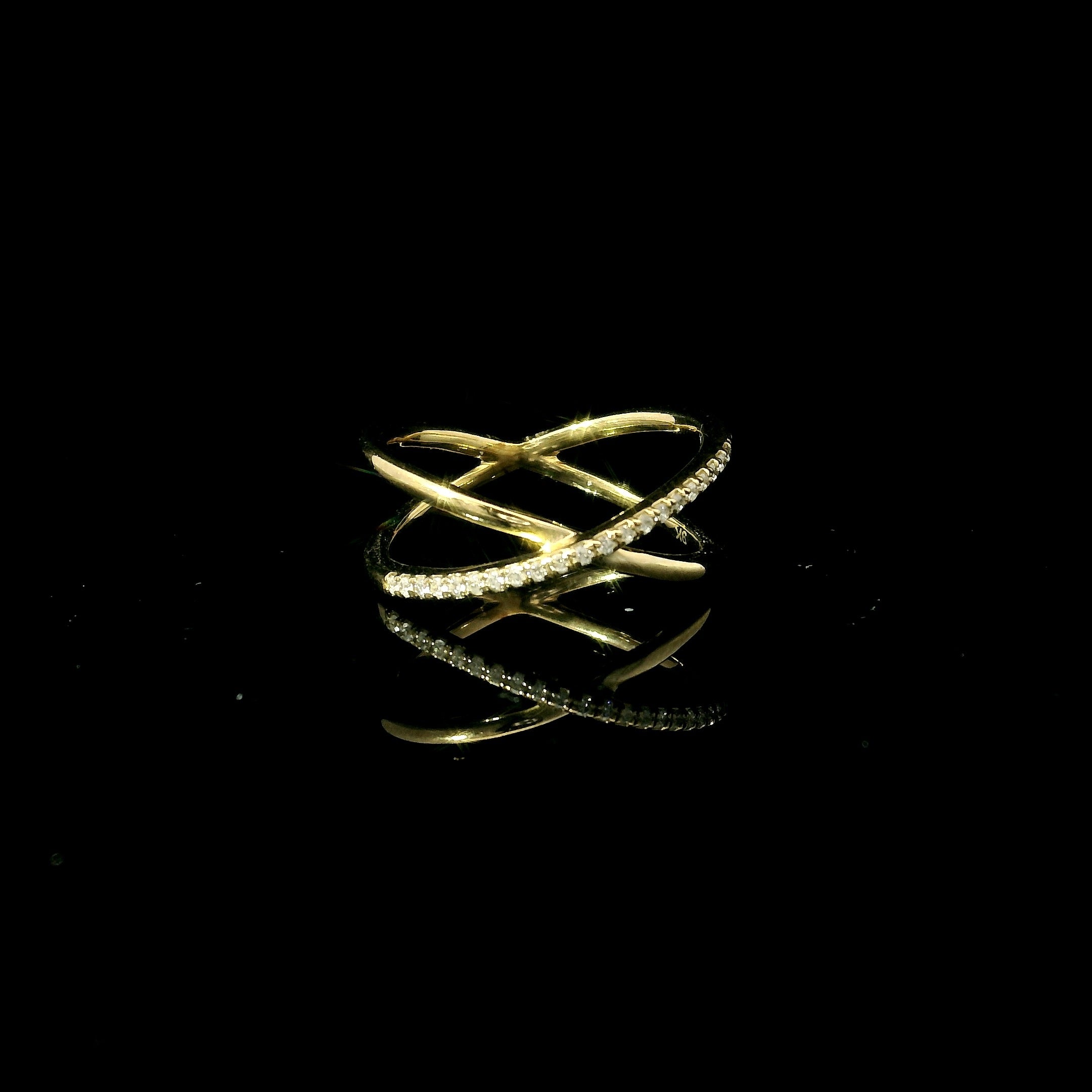 diamond cross ring 
