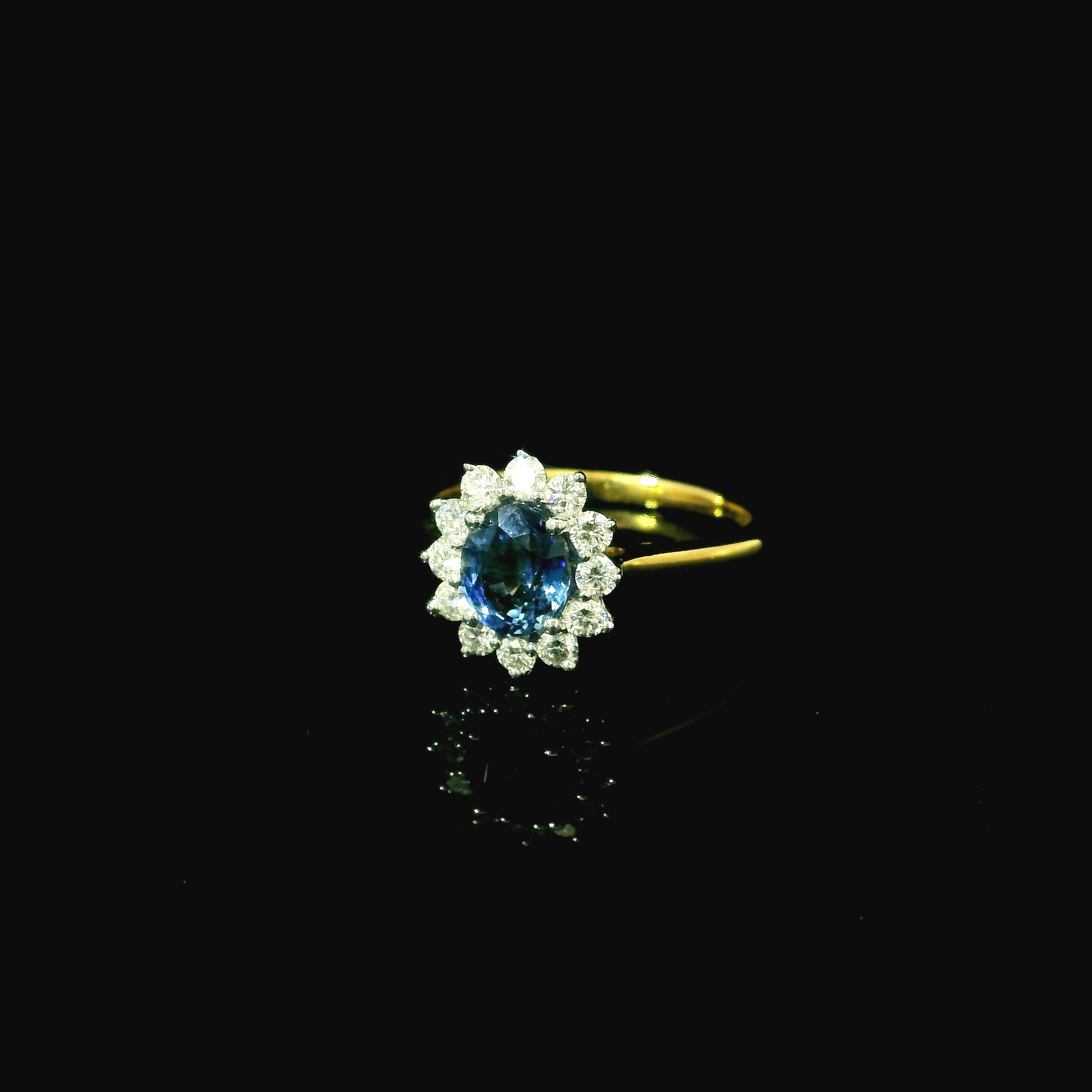 sapphire engagement ring for women. sapphire gold ring. diamond wedding rings
