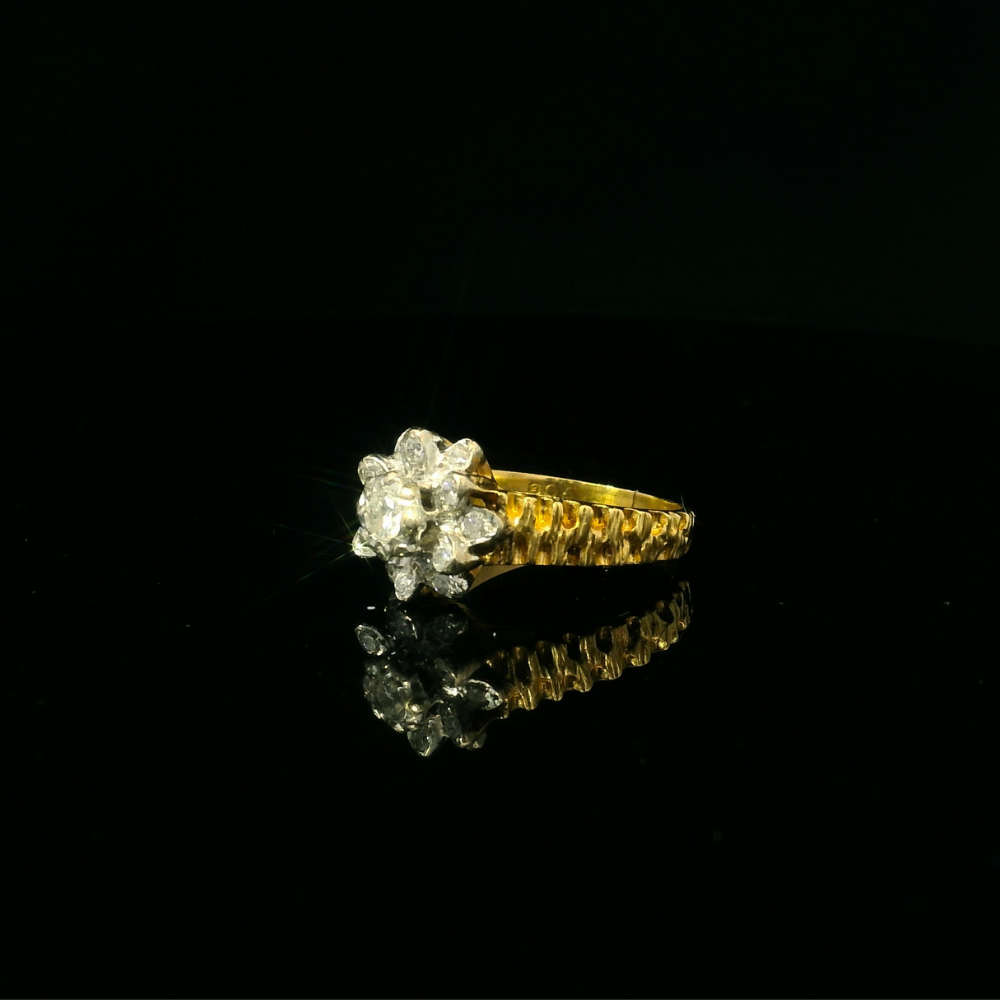 gold patterned ring. daisy diamond ring