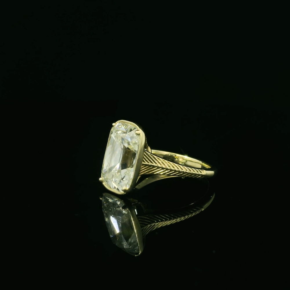 gold engagement wedding ring for women. taylor swift engagement ring for sale. lab grown diamond ring