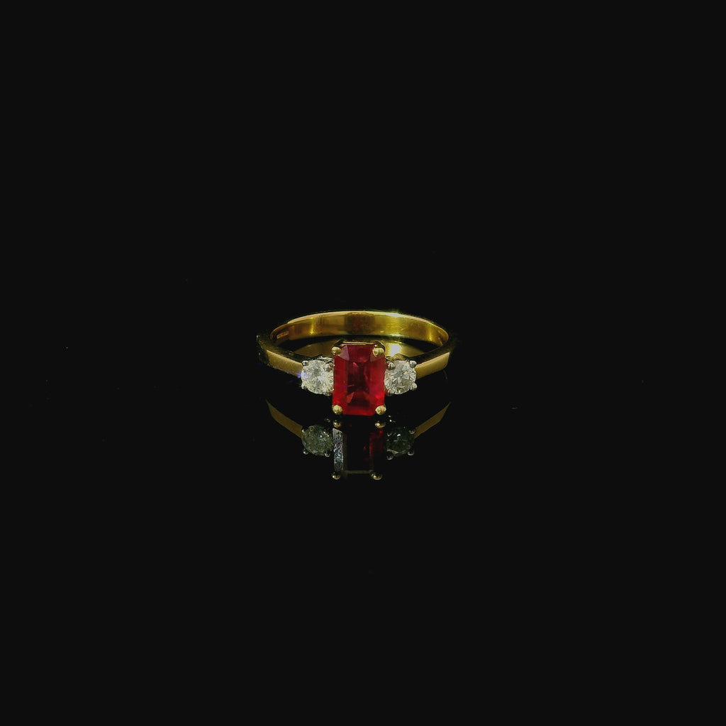 yellow gold ring. red ruby centre. diamonds. west malling rings. west malling jewellery. diamond ring for sale near me. maidstone