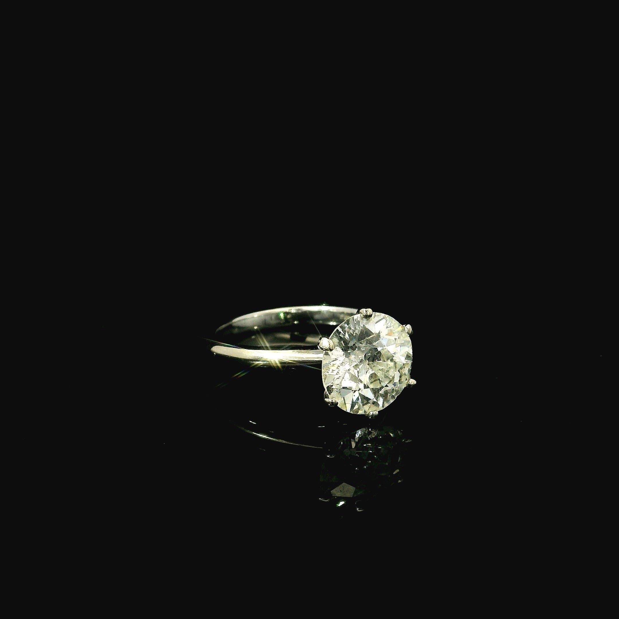 white gold diamond ring. solitaire diamond ring for women. engagement ring for sale near me. diamond jewellery for sale