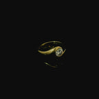 twist design gold ring for women. unique gold rings for women. unusual gold rings for women. 