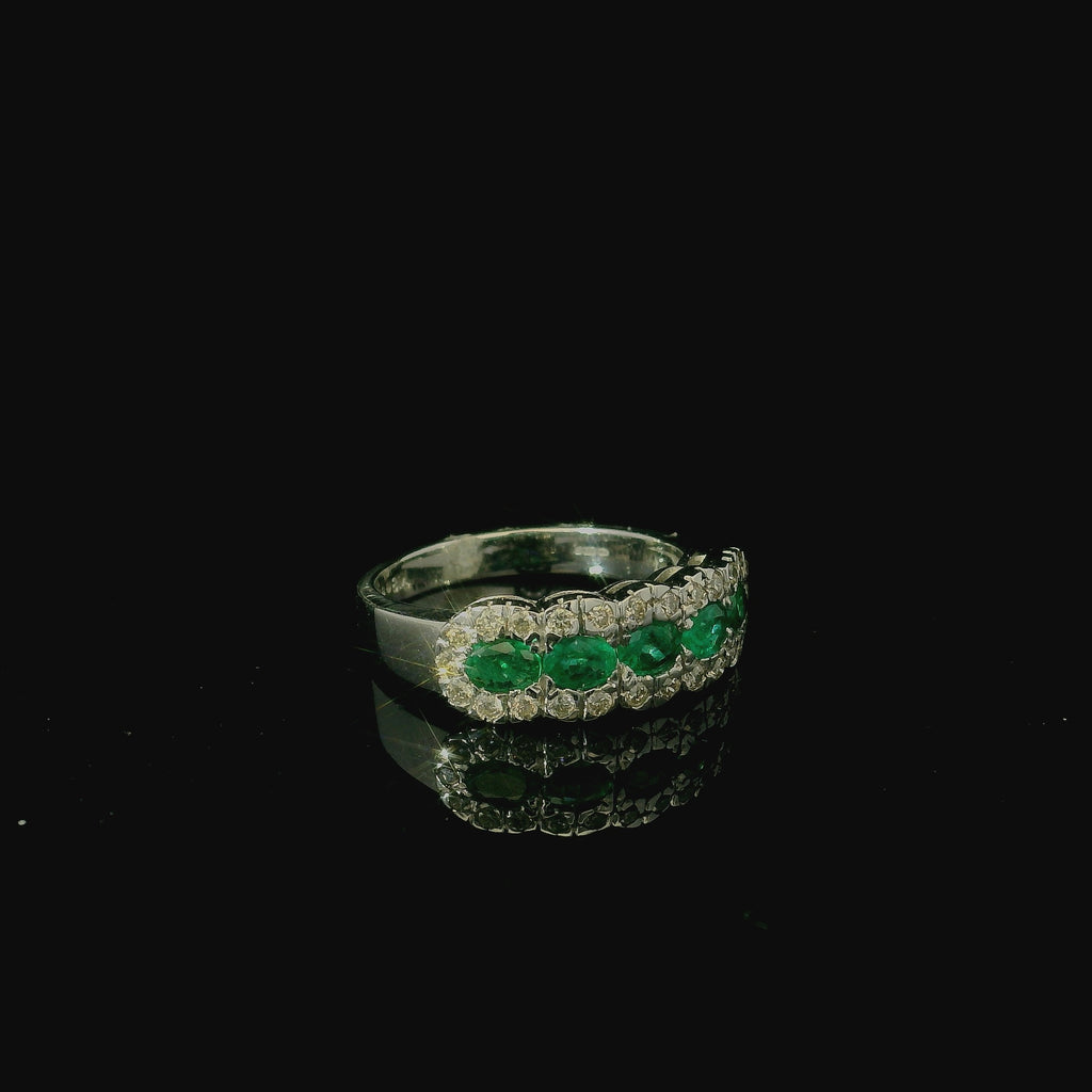 bold statement ring. brilliant cut diamond ring. sevenoaks. hastings. bromley. south east london jewellers. canterbury jewellers. 