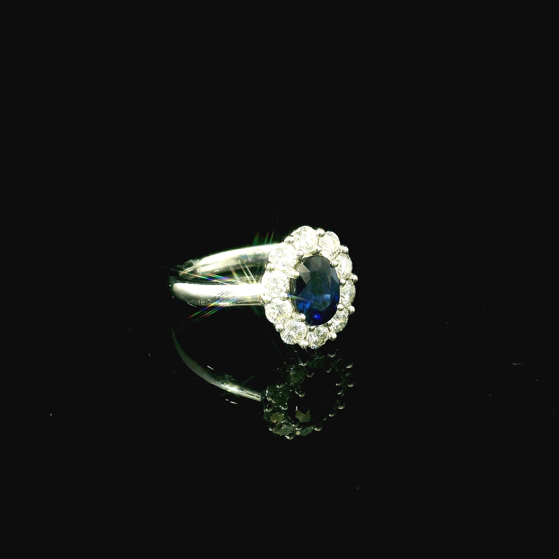 sapphire white gold ring in west malling. kent second hand luxury jewellery. luxury rings for women. diamond cluster 