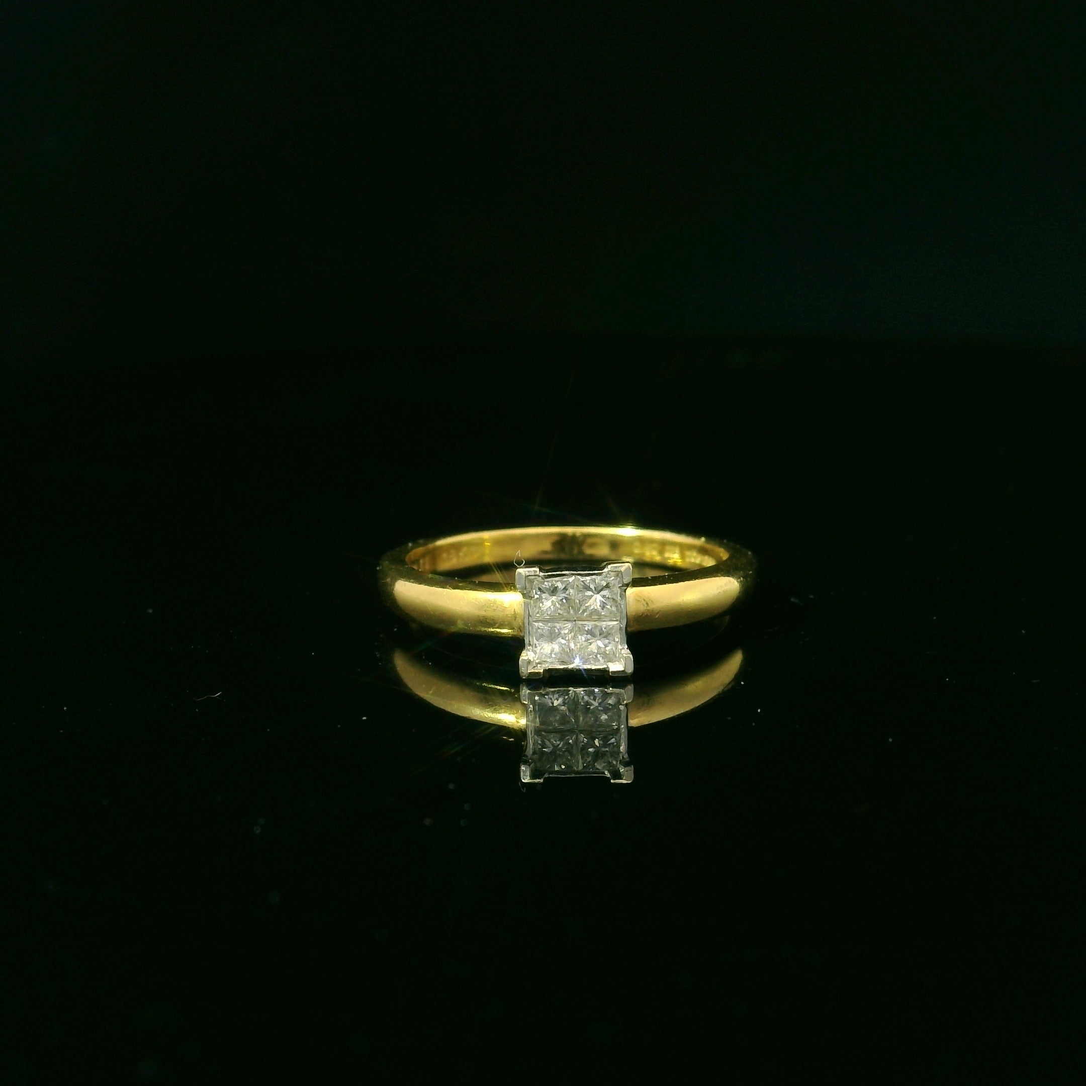 18ct Yellow Gold Ring with Princess Cut Diamond Ring