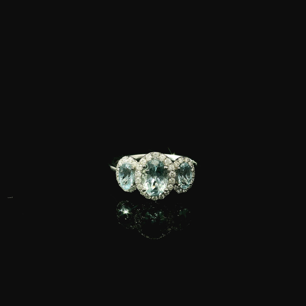 platinum aquamarine gemstone ring. oval cut aquamarine ring.