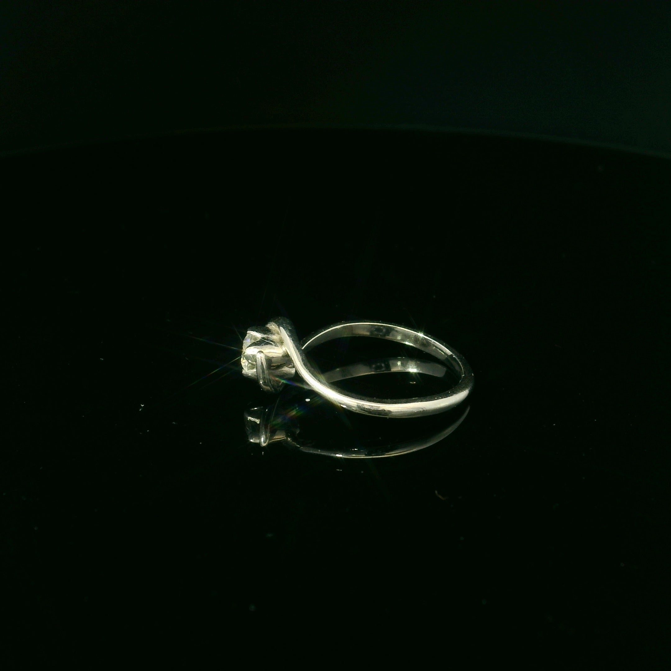 platinum ring for women. twisted design ring