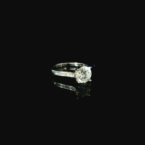 luxury white gold ring. one of a kind gold ring. brilliant round cut diamond. solitaire elegant diamond ring. ring for women west malling