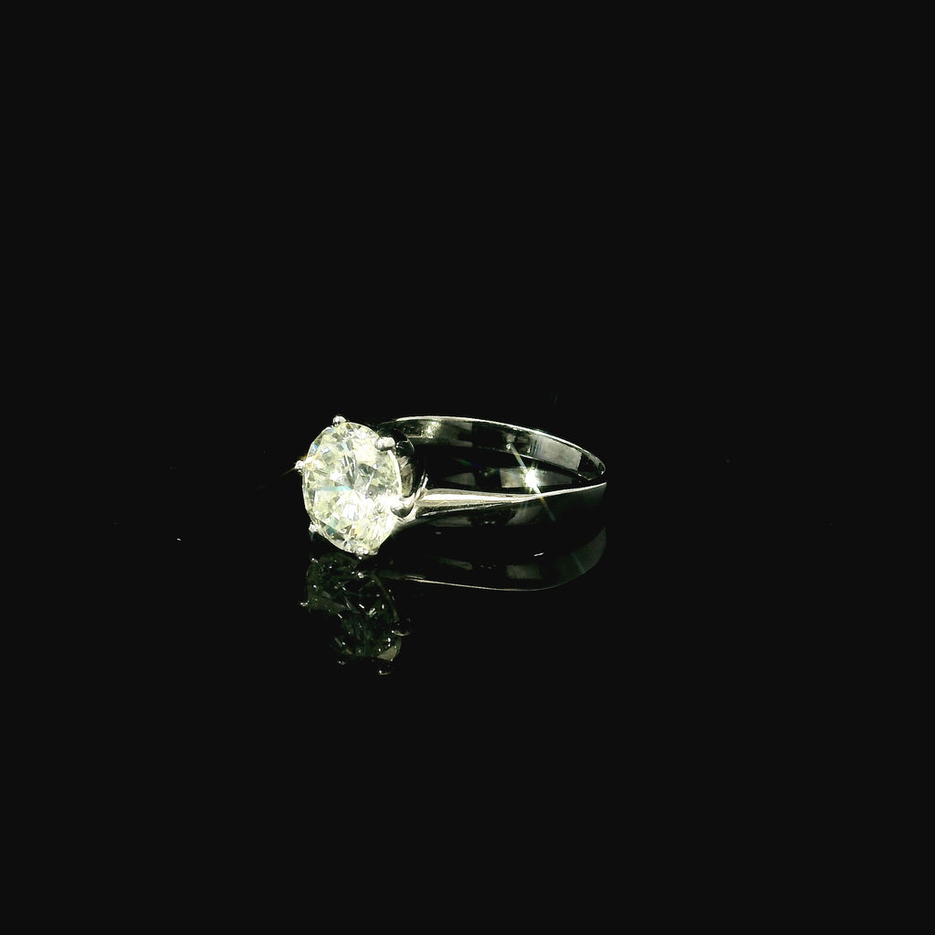 18ct White Gold Ring With Round Brilliant Cut Diamond - Andrew Smith Jewellers
