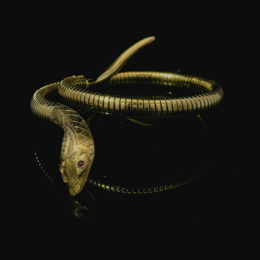 gold bracelet for women. snake jewellery. snake bracelet. snake shaped jewellery west malling kent