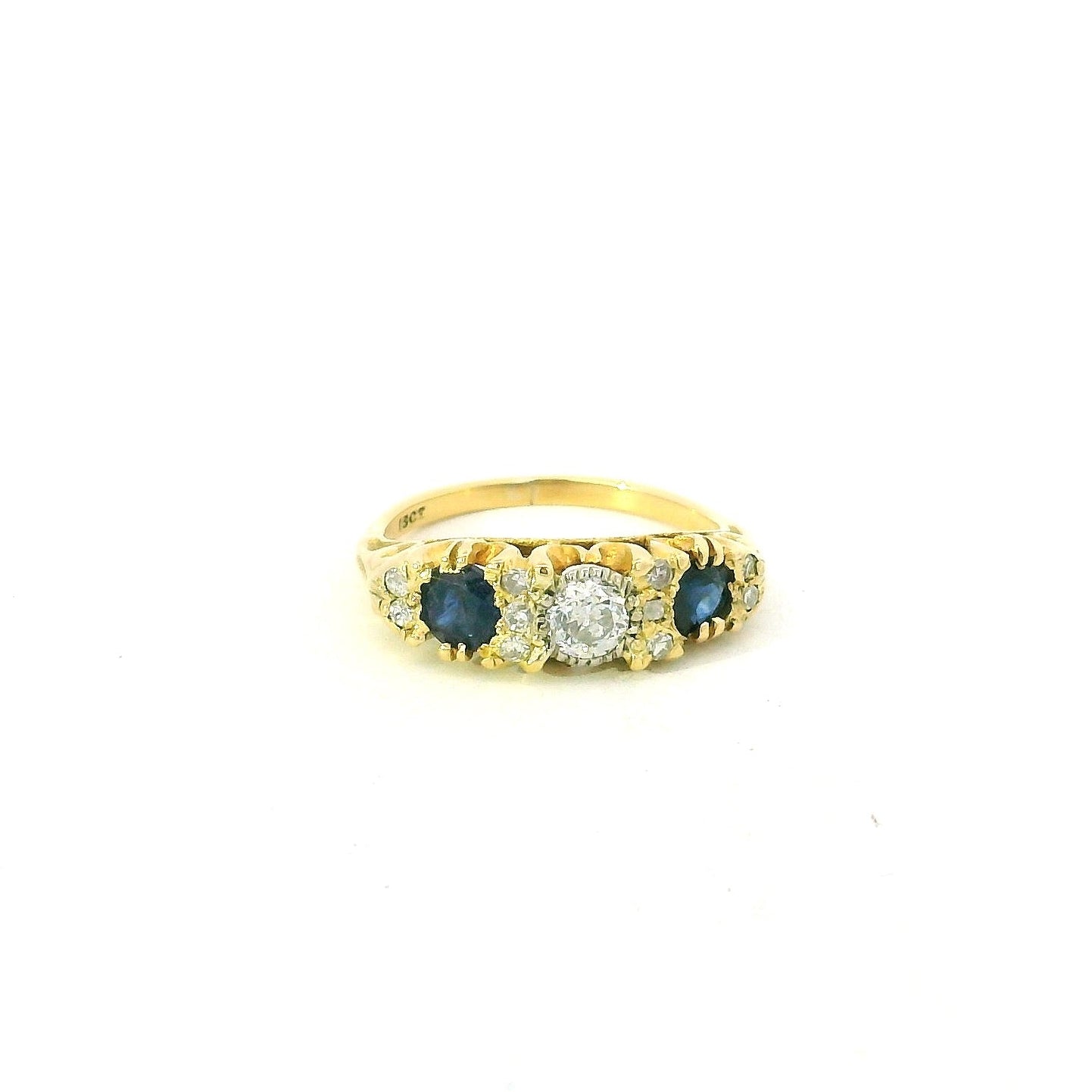 vintage antique gold ring in West Malling