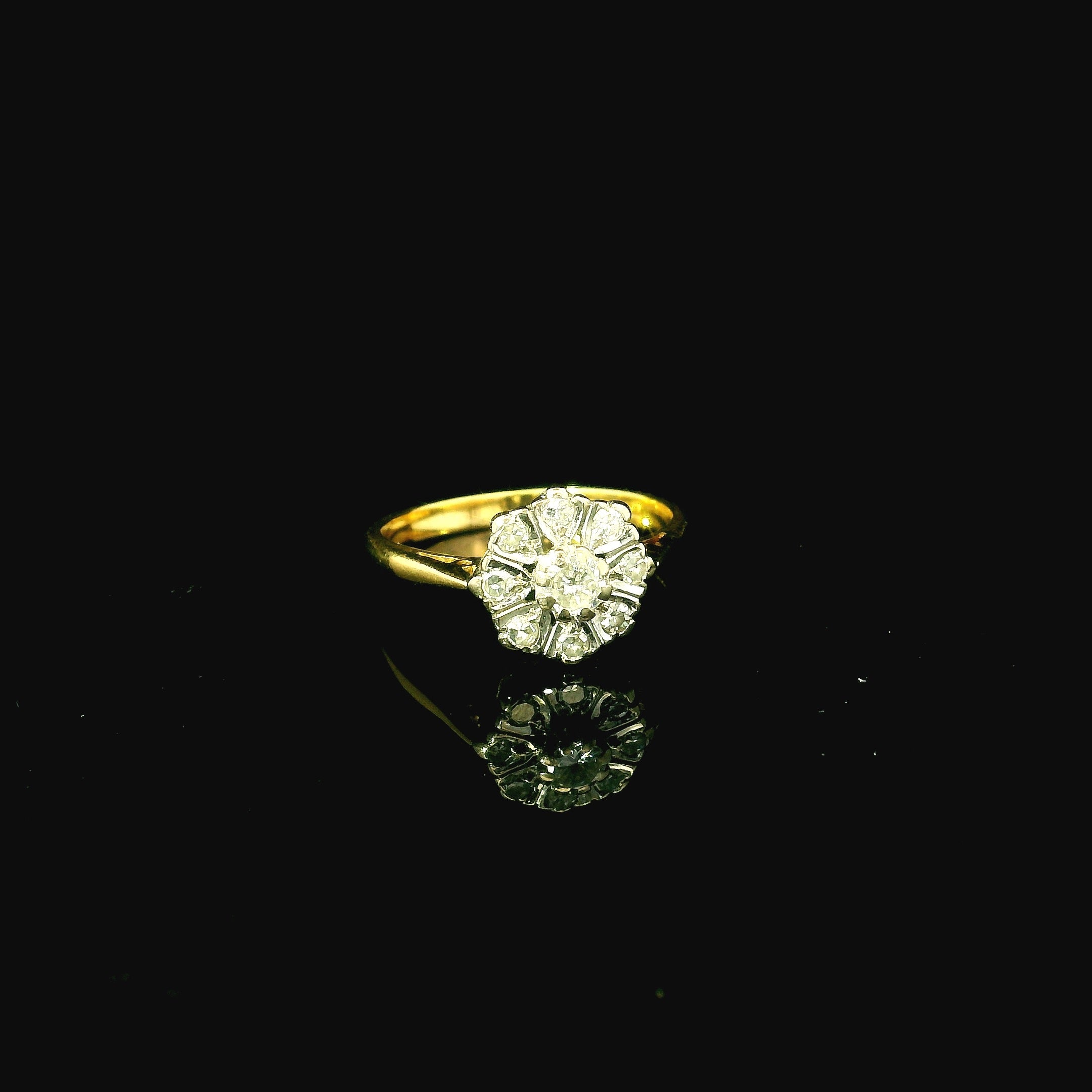 vintage gold jewellery for sale. pre owned womens jewellery. luxury second hand jewellery. timeless heirlooms. heirloom to purchase. costume jewellery