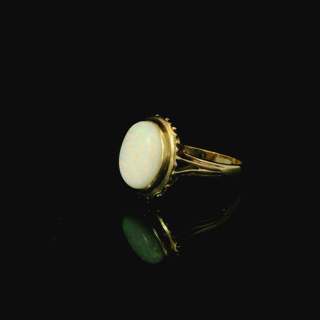 vintage rings for women in kent. west malling sevenoaks. opal jewellery