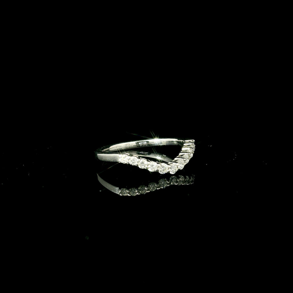 diamond ring for women. v shaped wish bone ring for women