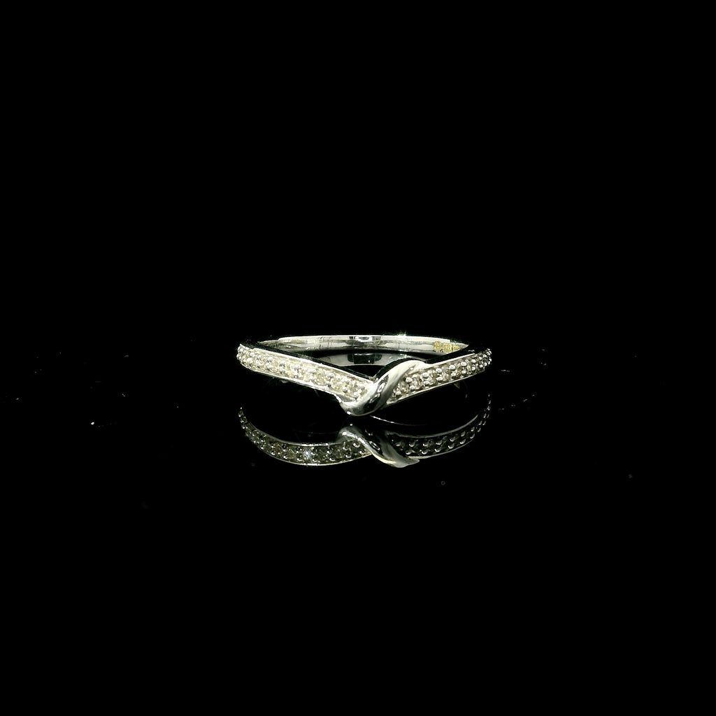 shaped rings for women. white gold gift for women. birthday gift for women jewellery