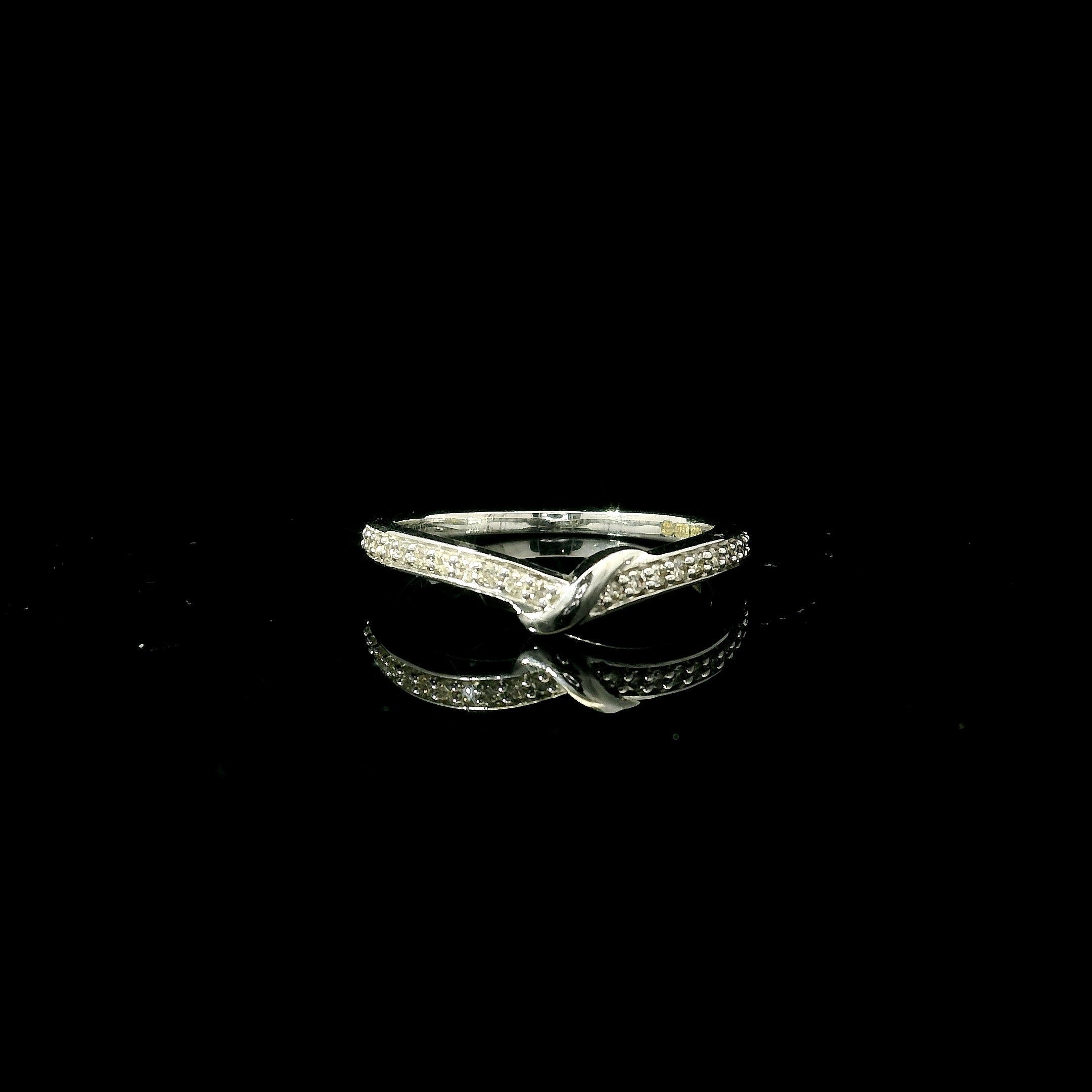 shaped rings for women. white gold gift for women. birthday gift for women jewellery